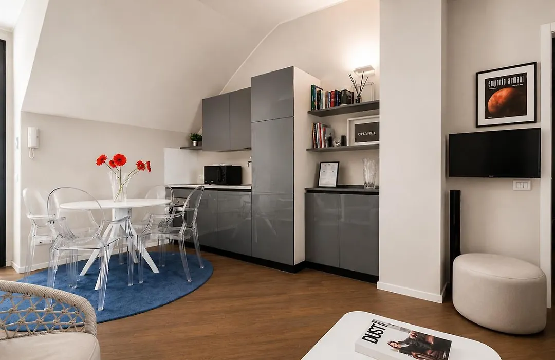 Comecasa Attic 3 Min Walk From Duomo-1