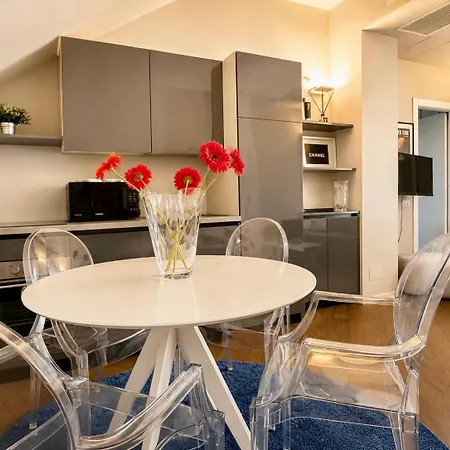 Comecasa Attic 3 Min Walk From Duomo-3