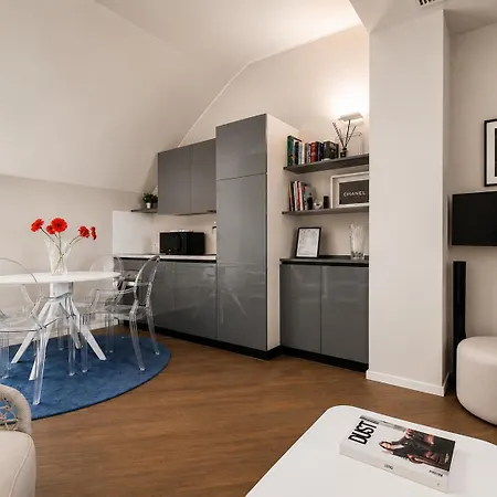 Comecasa Attic 3 Min Walk From Duomo-2